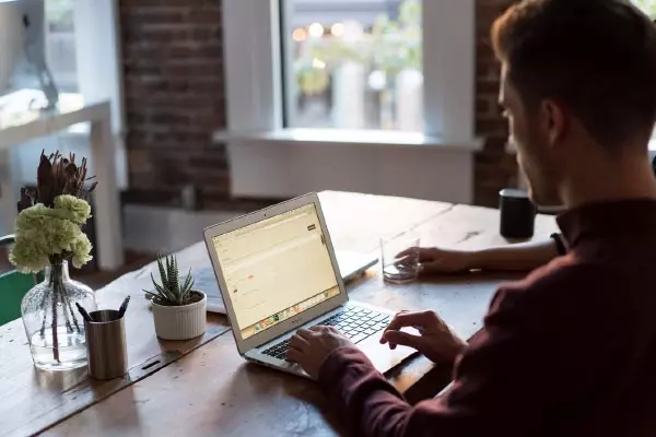 Comment résilier des abonnements sous contrat SaaS et optimiser leur gestion ?