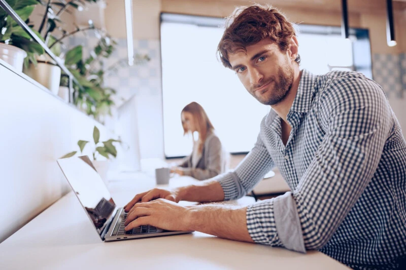 Quel statut juridique choisir entre micro-entreprise et SASU ?